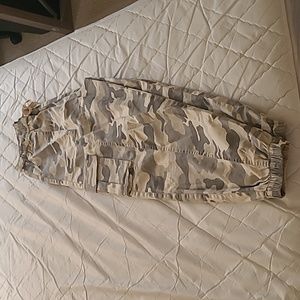 Womens cargo pant